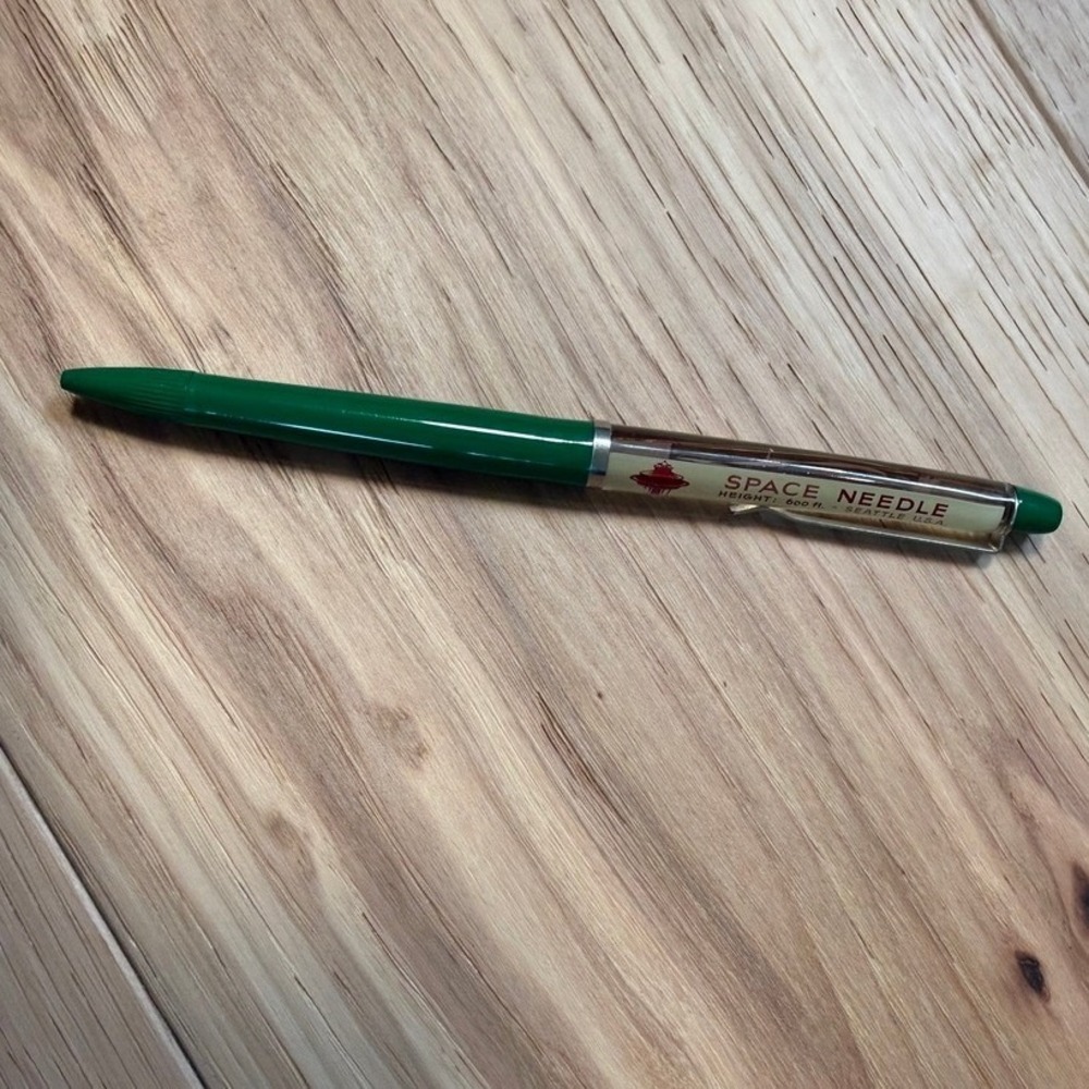 Eskesen Floaty Pen Green Seattle Space Needle Denmark Vintage Souvenir